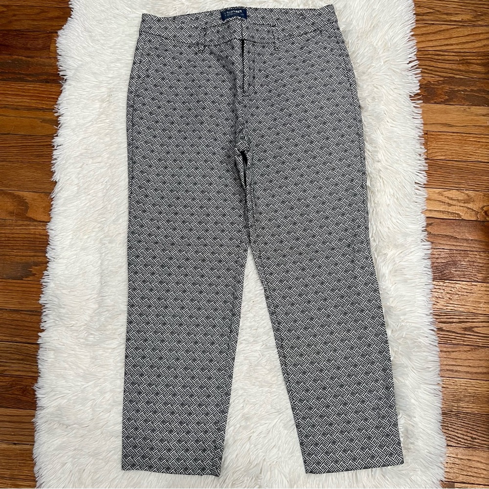 Old Navy Harper cropped pants, size 6
